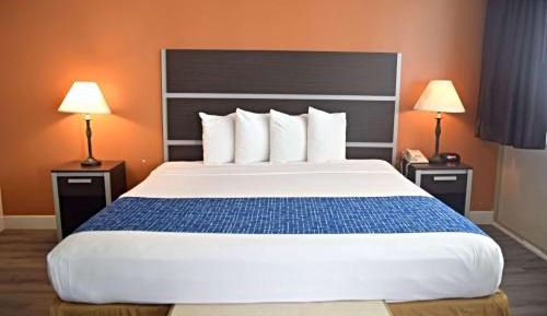 Queen Room - Disability Access/Non-Smoking