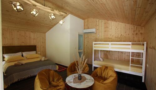 Quadruple Room with Mountain View