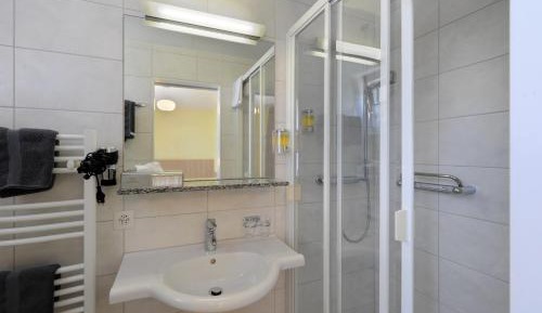 Economy Double Room with Air Conditioning