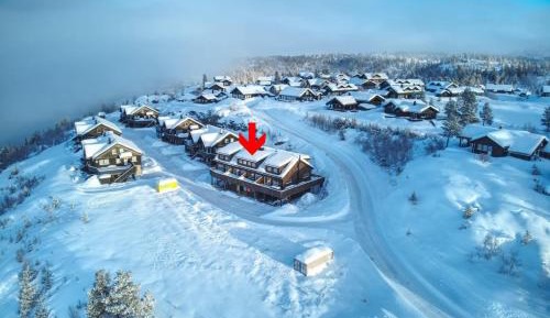 Four-Bedroom Holiday Home