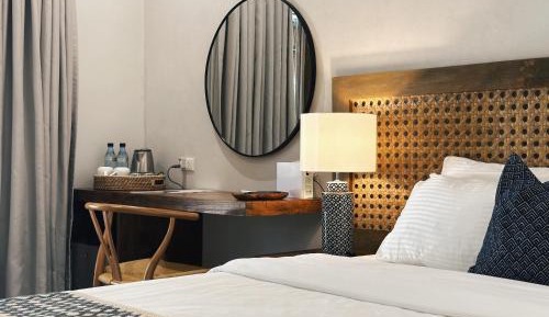 Studio with Garden View