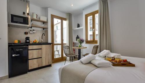 Queen Room with Garden View