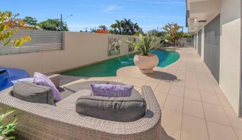 Four-Bedroom Luxury Apartment