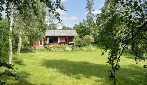 Two-Bedroom Holiday Home