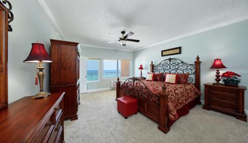  Beachfront Penthouse Suite 