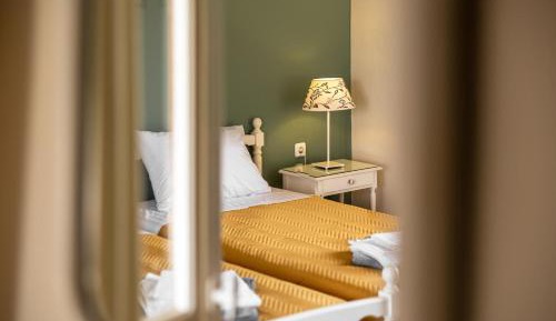 Standard Triple Studio