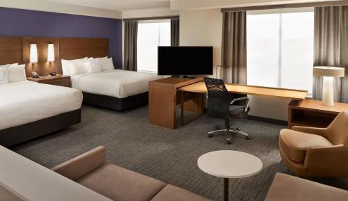 Studio, 2 Queen, Sofa bed