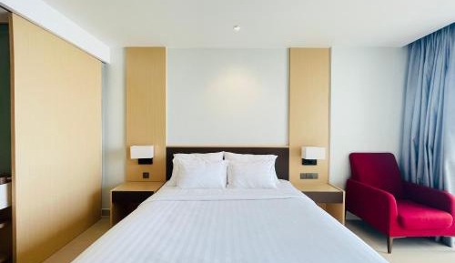 Deluxe Double Room with Balcony and Sea View