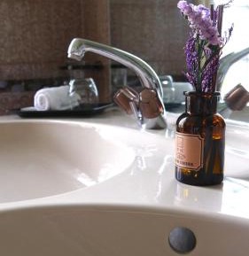 King Suite with Pool View