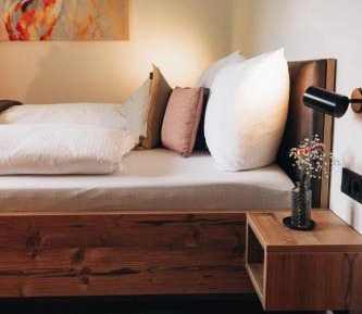 Two-Bedroom Apartment with Mountain View