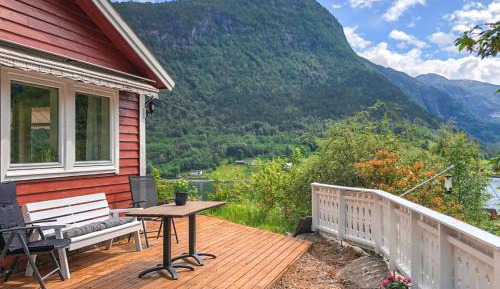 Two-Bedroom Holiday Home
