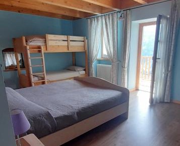 Double Room with Mountain View