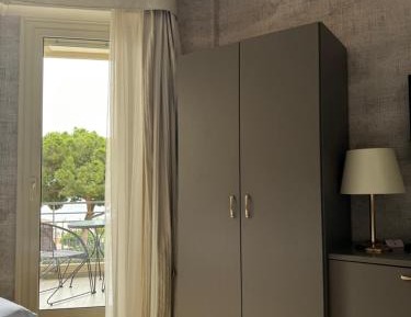 Standard Twin Room with Sea View