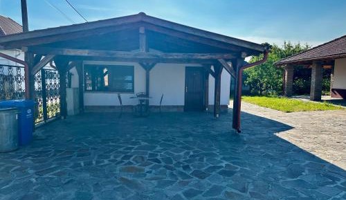 One-Bedroom Apartment with Garden View