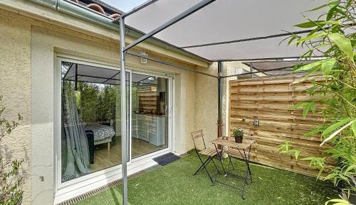 Apartment with Terrace