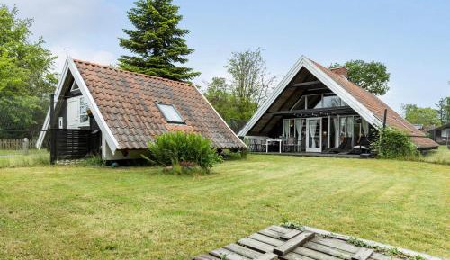 Three-Bedroom Holiday Home 