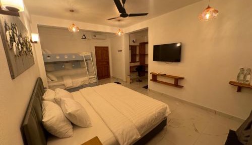 Family Room with Garden View