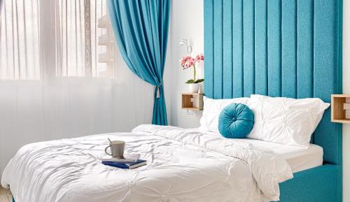 Superior One-Bedroom Apartment with Balcony