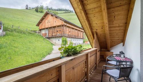 Superior One-Bedroom Apartment with Balcony