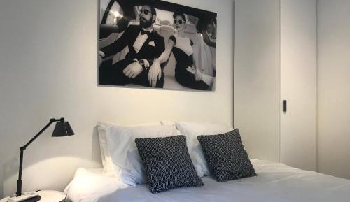Deluxe Apartment
