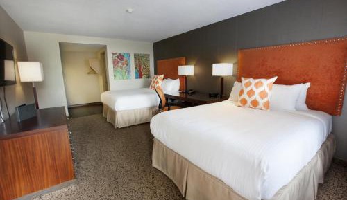 Queen Room with Two Queen Beds and Exterior Entrance