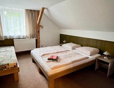 Triple Room with Private Bathroom