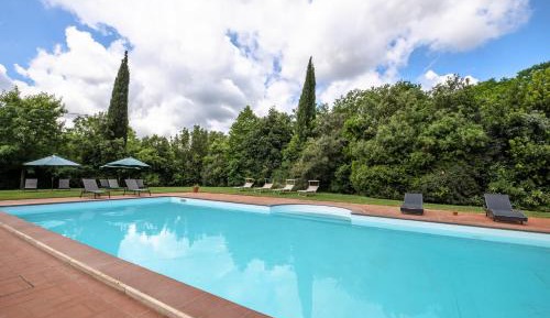 Superior One-Bedroom Apartment