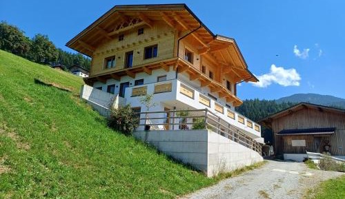 Two-Bedroom Apartment with Bathroom
