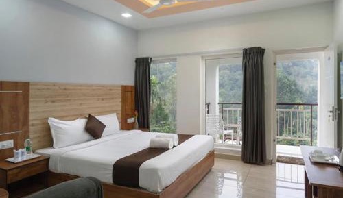 King Room with Balcony