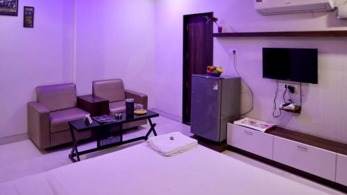 Suite with Garden View