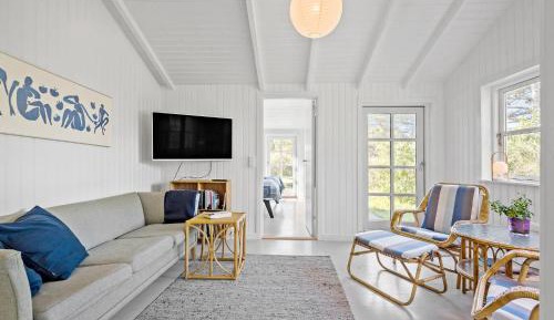 Five-Bedroom Holiday Home