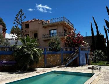 Triple Room with Private Bathroom