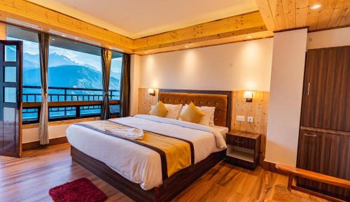 Double Room with Mountain View