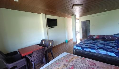 Family Room with Mountain View