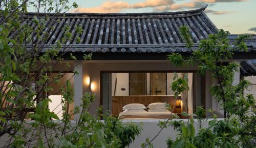 King Room with Balcony