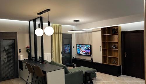 Superior One-Bedroom Apartment with Balcony