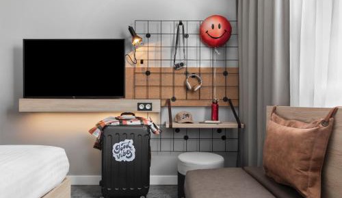 Family Queen Room with Sofa Bed