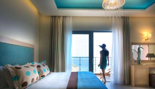 Luxury Double Room with Sea View and Private Pool