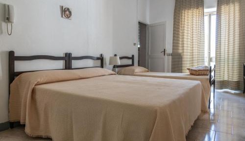 Triple Room with Private Bathroom