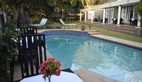 Standard Double Room with Shared Bathroom