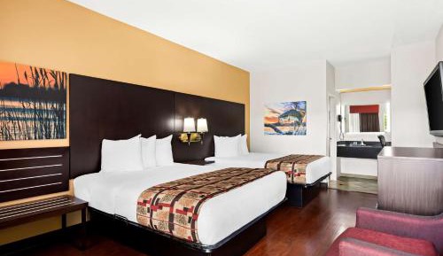 Double Room with Two Double Beds - Ground Floor - Non-Smoking