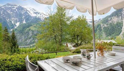 Apartment with Terrace