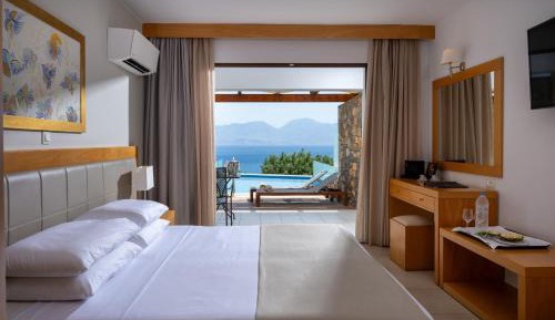 Suite Two Bedroom with Sea View & Private Pool