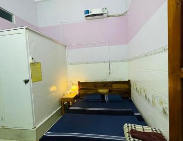 Single Room with Private Bathroom