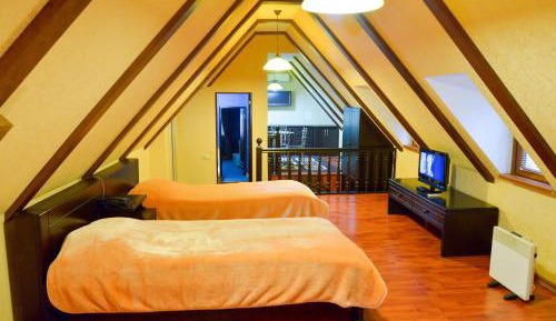 Comfort Triple Room