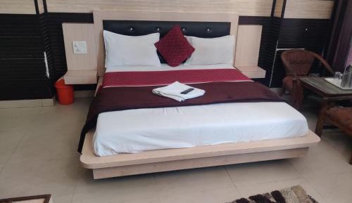 Double Room with Mountain View