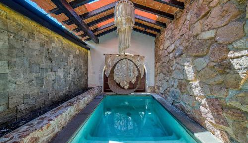 Suite with Private Pool