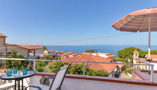 Superior One-Bedroom Apartment with Balcony