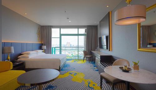 Grand Deluxe Room King with River View 