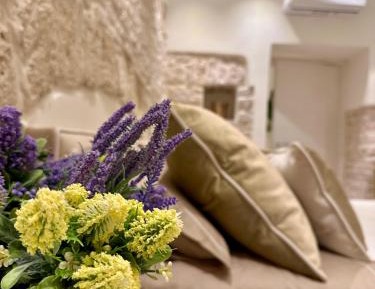 Queen Room with Spa Bath